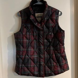Women’s Eddie Bauer puffy vest